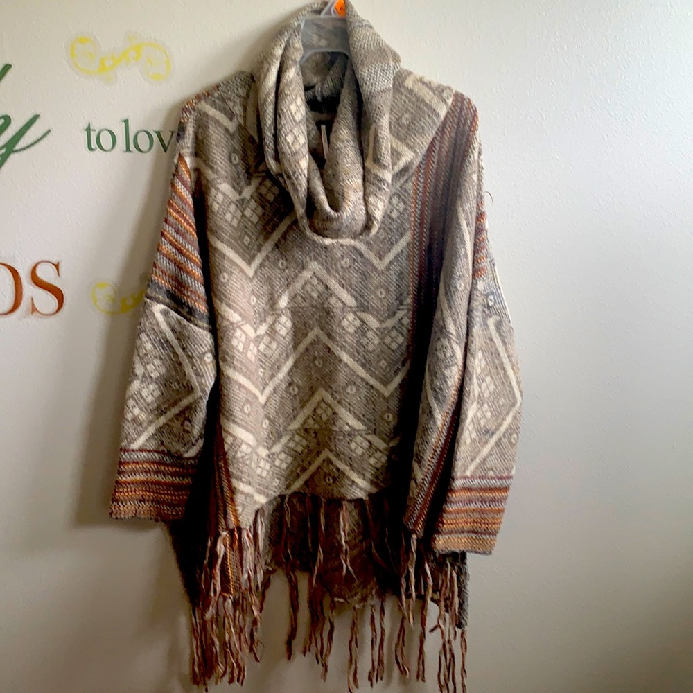 EUC Free people sweater size medium